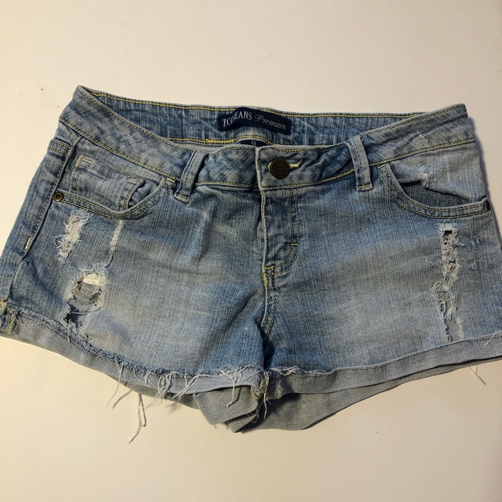 Zco Jeans Distressed Denim Shorts